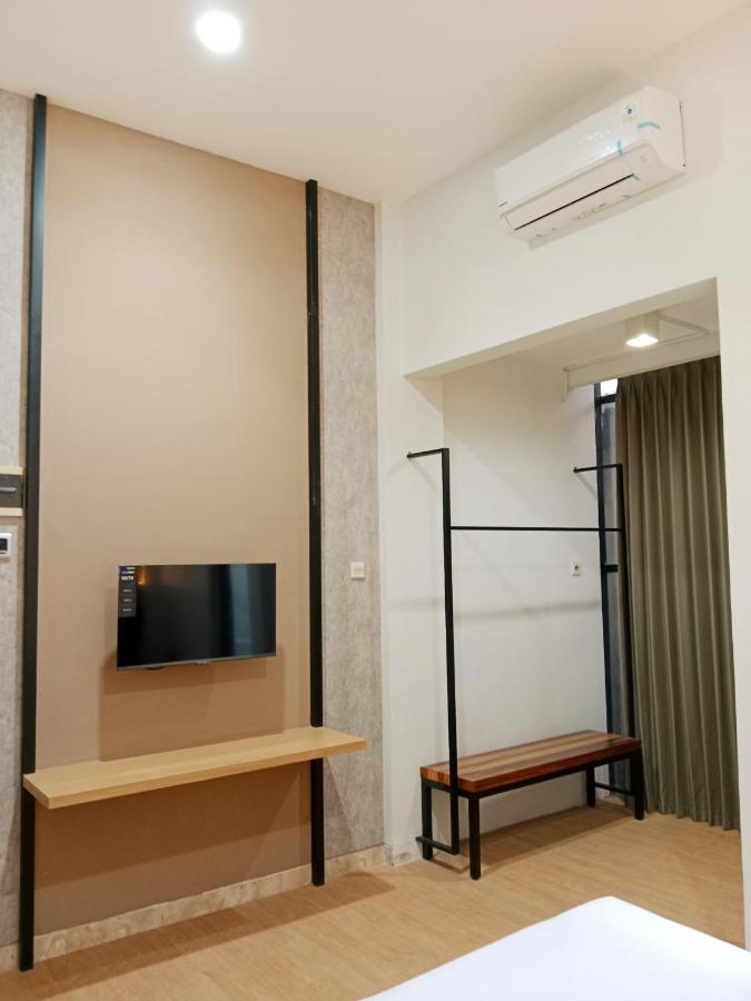 Andita Syariah Hotel Surabaia Exterior foto