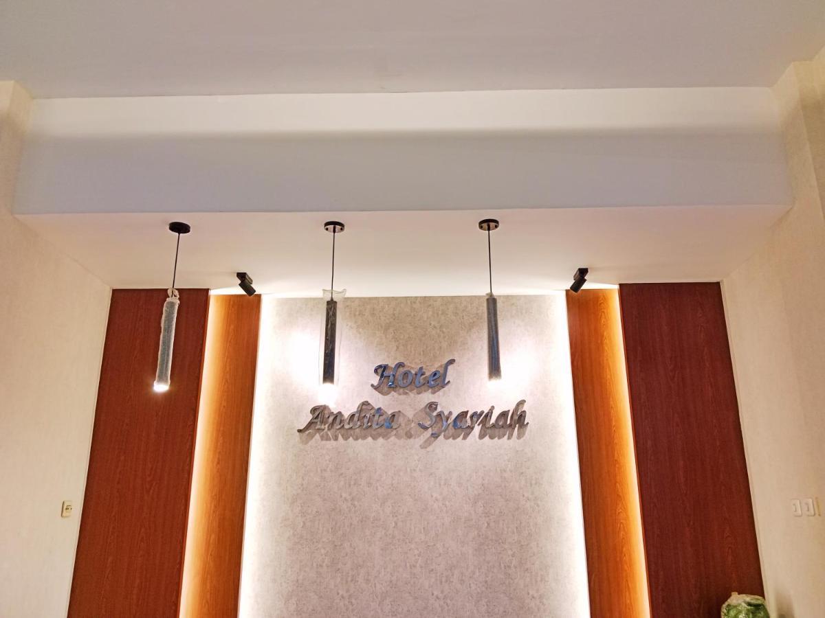 Andita Syariah Hotel Surabaia Exterior foto