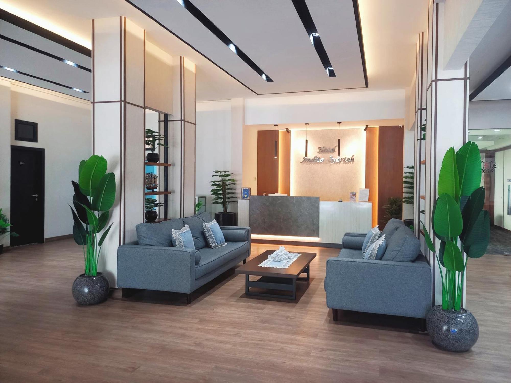 Andita Syariah Hotel Surabaia Exterior foto